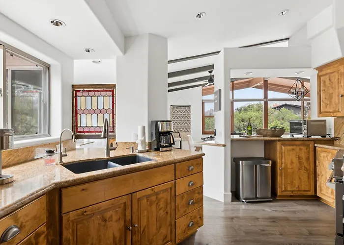 Dom wakacyjny Prime Location In Chapel - Heated Pool & | Red Rock Views | Hot Tub *