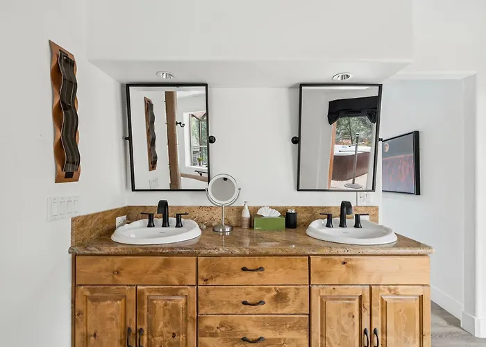 Prime Location In Chapel - Heated Pool & | Red Rock Views | Hot Tub Dom wakacyjny