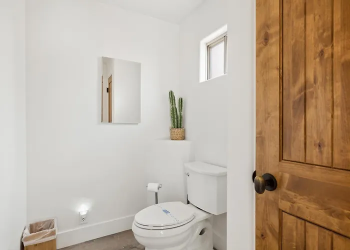 Dom wakacyjny Prime Location In Chapel - Heated Pool & | Red Rock Views | Hot Tub