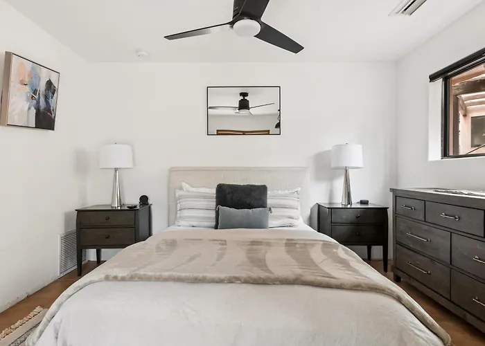 Dom wakacyjny Prime Location In Chapel - Heated Pool & | Red Rock Views | Hot Tub *