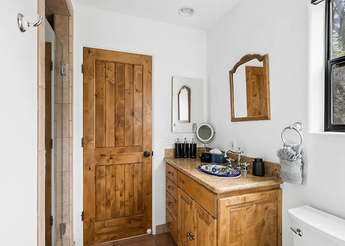 Prime Location In Chapel - Heated Pool & | Red Rock Views | Hot Tub